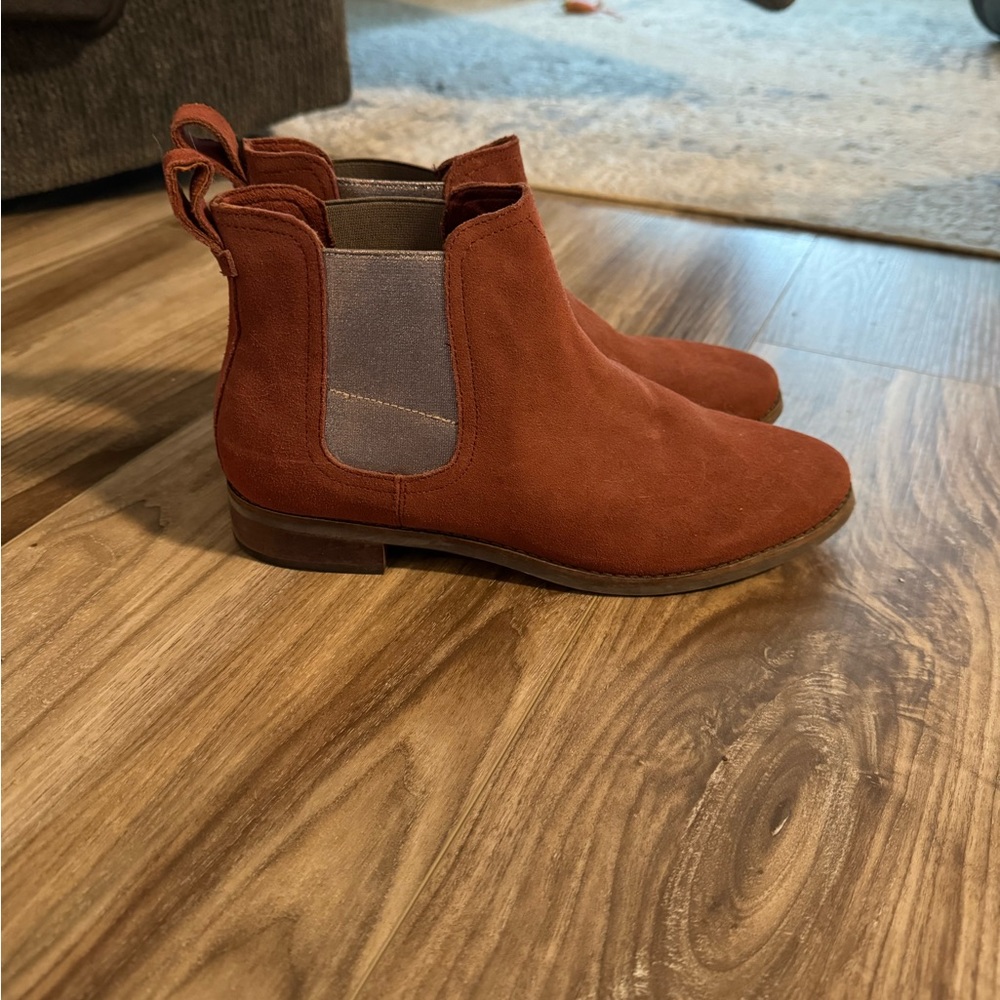 Tom’s | 7.5 Boots